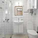 1469-aakirkeby-lyngvejen-35 *