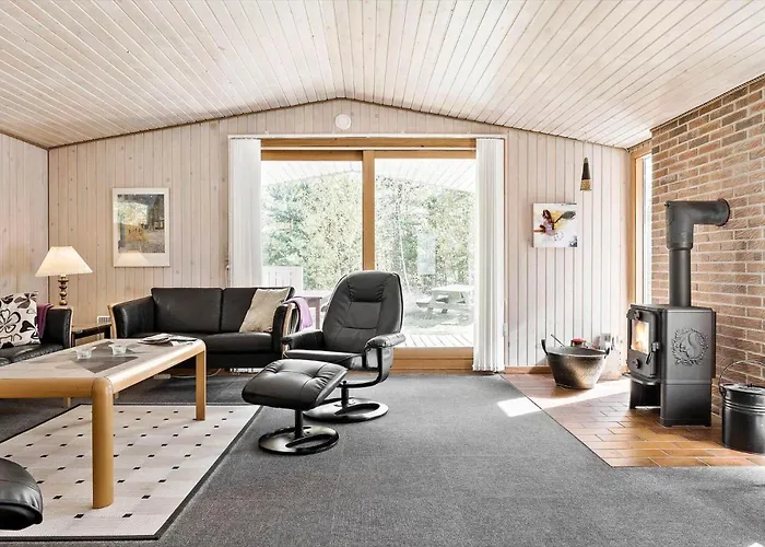 Hébergement de vacances 1469-aakirkeby-lyngvejen-35 Vester Somarken