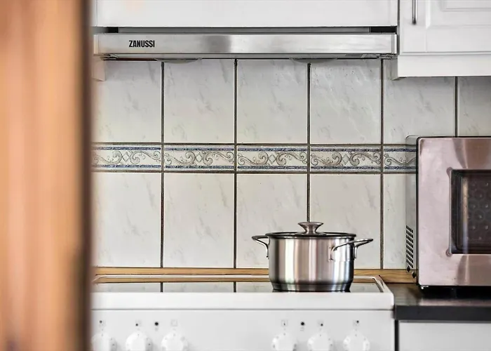 1469-aakirkeby-lyngvejen-35 Hébergement de vacances Vester Somarken