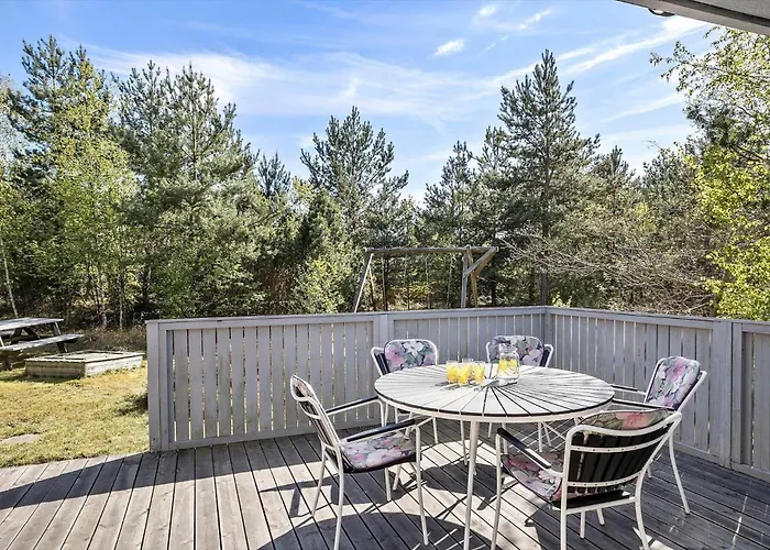 1469-aakirkeby-lyngvejen-35 * Vester Somarken