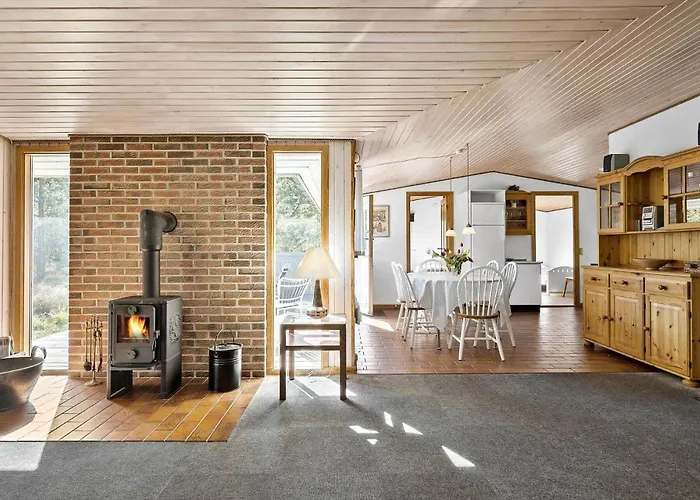 1469-aakirkeby-lyngvejen-35 * Vester Somarken